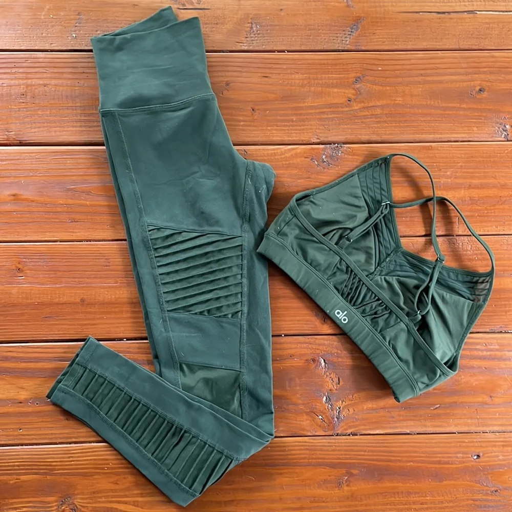 ALO Yoga | Moto Leggings & Bra Set | Small
